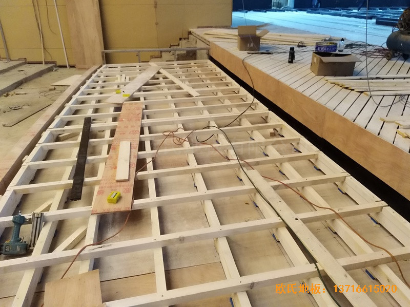 �ӱ��ȷ�����ͬ�ČW(xu��)У���_(t��i)�w���ذ���O(sh��)����0