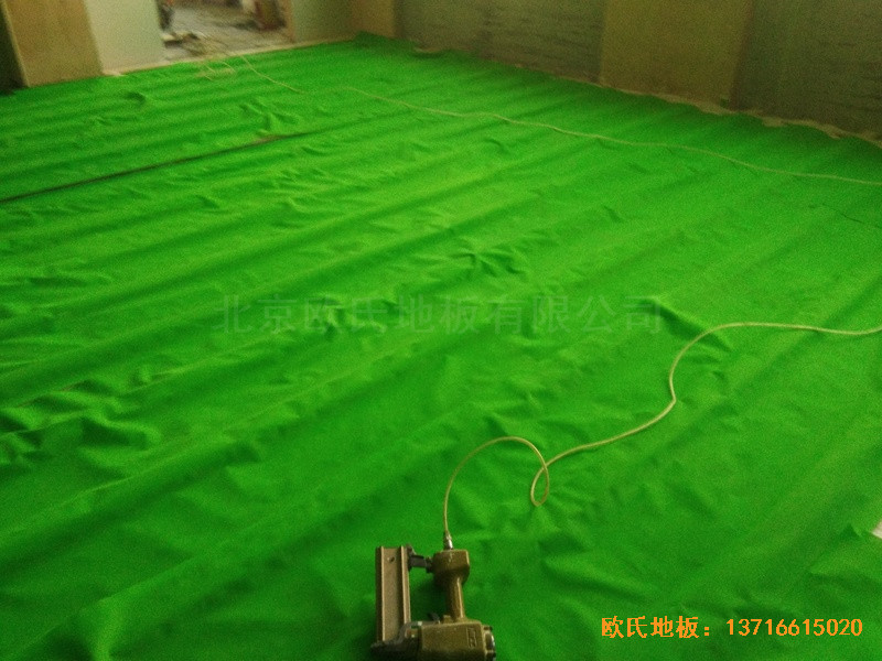 �R���w���赸�W(xu��)У�\(y��n)��(d��ng)ľ�ذ尲�b����2