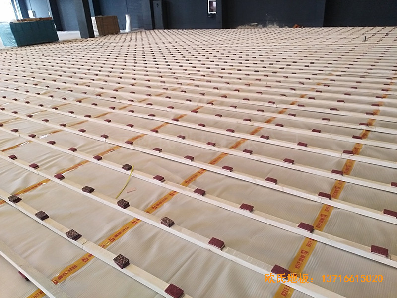 ɽ�|ͬ��23̖�@���^�\(y��n)��(d��ng)ľ�ذ尲�b����1